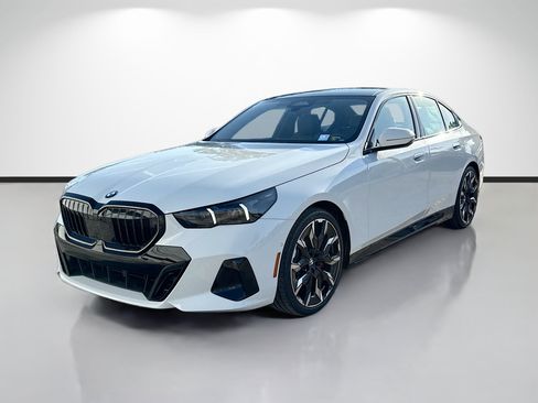 New 2027 BMW 530i xDrive AWD/4WD image 7