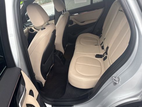 Used 2019 BMW X1 sDrive28i w/ Convenience Package image 14