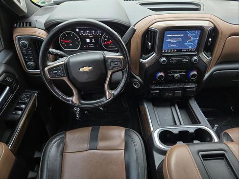Used 2022 Chevrolet Silverado 3500 High Country AWD/4WD image 27
