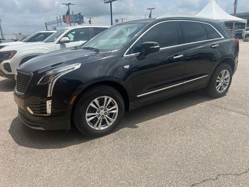 Used 2020 Cadillac XT5 Premium Luxury FWD image 4