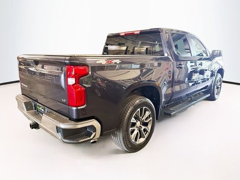 Used 2024 Chevrolet Silverado 1500 LT AWD/4WD image 9