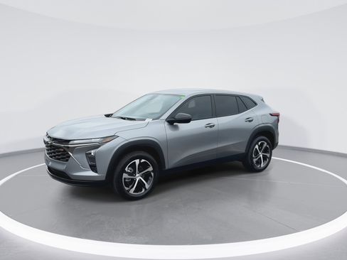 New 2026 Chevrolet Trax RS FWD image 5