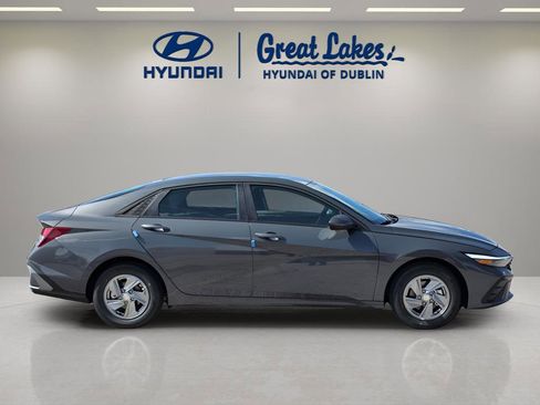 New 2026 Hyundai Elantra SE image 6