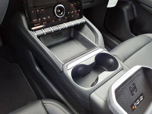 New 2026 GMC Terrain Elevation w/ Elevation Premium Package AWD/4WD image 14
