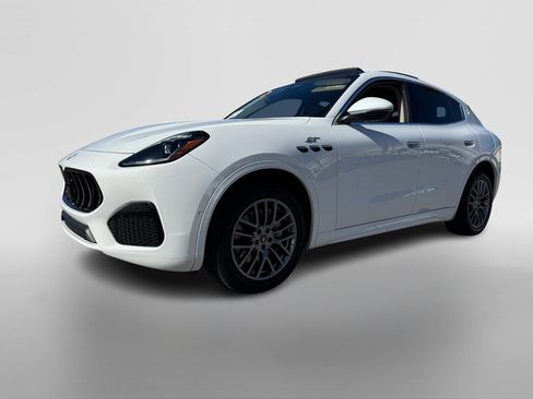 Used 2023 Maserati Grecale GT image 9