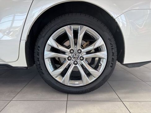 Used 2021 Toyota Sienna Platinum image 13