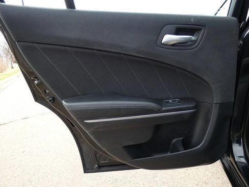 Used 2018 Dodge Charger GT image 11