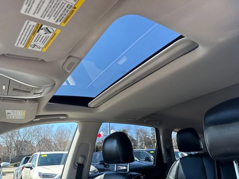 Used 2019 INFINITI QX60 Luxe w/ Essential Package AWD/4WD image 18