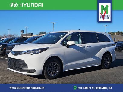 Used 2024 Toyota Sienna LE