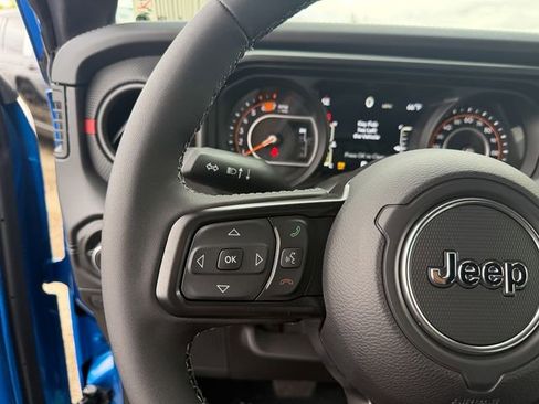 New 2026 Jeep Wrangler Unlimited Rubicon AWD/4WD image 20
