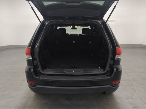 Used 2020 Jeep Grand Cherokee Laredo RWD image 29
