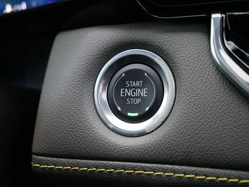 Used 2024 Chevrolet Colorado ZR2 w/ Technology Package image 26