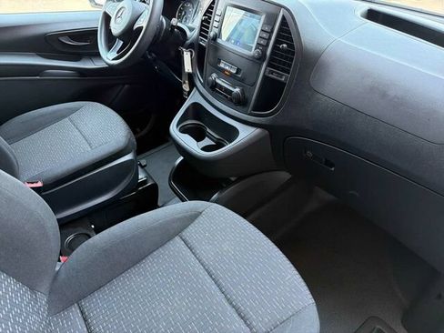 Used 2023 Mercedes-Benz Metris image 18