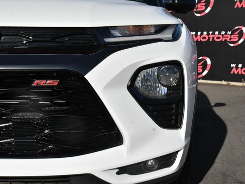 Used 2023 Chevrolet TrailBlazer RS w/ Convenience Package image 11