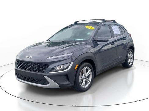 Used 2023 Hyundai Kona SEL AWD/4WD image 2