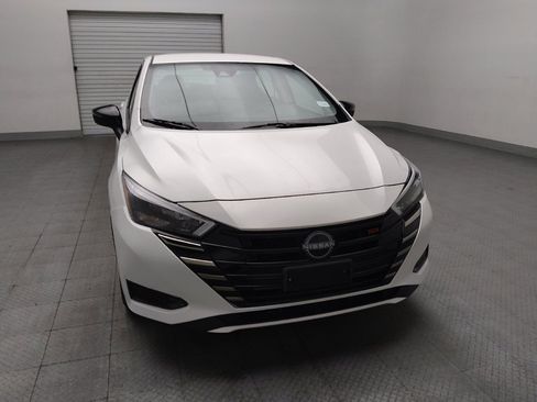 Used 2024 Nissan Versa SR FWD image 14