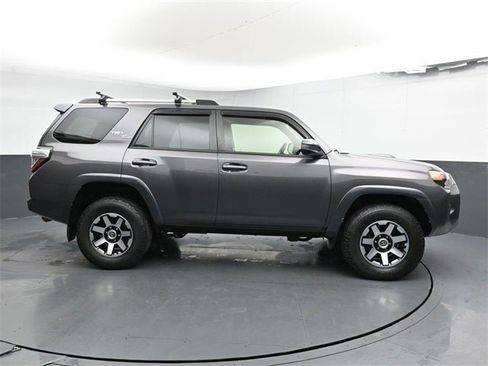 Used 2018 Toyota 4Runner TRD Off-Road image 15
