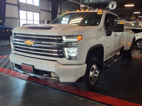 Used 2023 Chevrolet Silverado 3500 High Country w/ Snow Plow Prep/Camper Package AWD/4WD image 3
