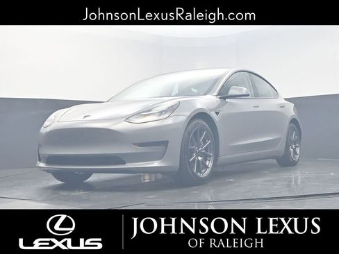 Used 2020 Tesla Model 3 Standard Range Plus image 16