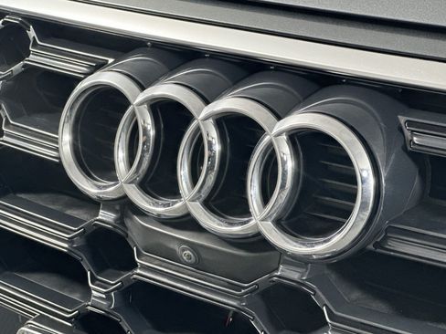Used 2023 Audi Q5 2.0T Premium Plus AWD/4WD image 14