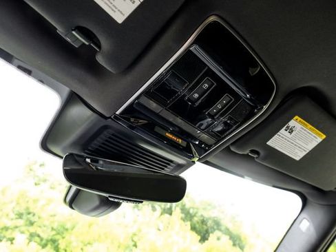 Used 2024 Land Rover Range Rover SE AWD/4WD image 36