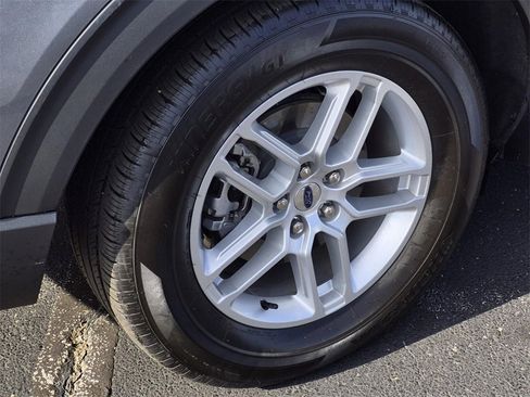 Used 2025 Ford Explorer Active image 7