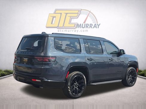 Used 2024 Jeep Wagoneer Series II AWD/4WD image 5
