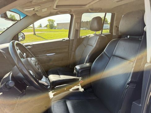 Used 2016 Jeep Compass High Altitude FWD image 13