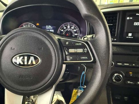 Used 2021 Kia Sportage LX FWD image 9