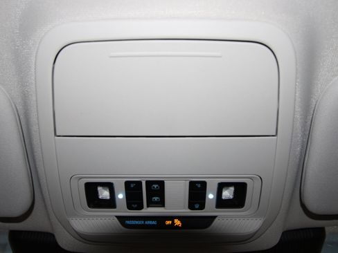 New 2026 Ford Explorer Active w/ Active Comfort Package image 17