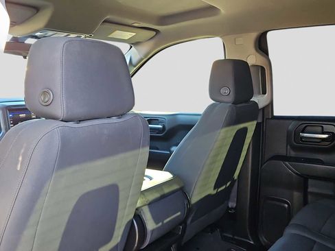 Used 2020 Chevrolet Silverado 1500 Custom w/ Custom Value Package image 16