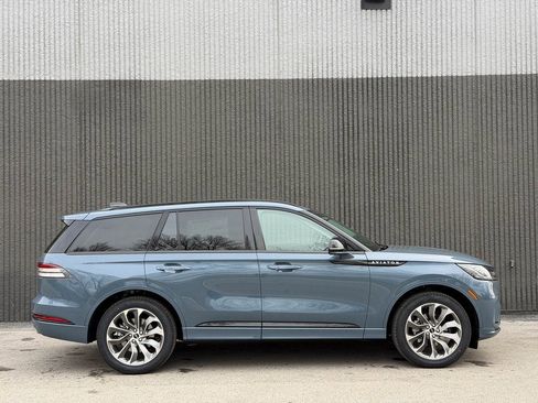 New 2026 Lincoln Aviator AWD image 7