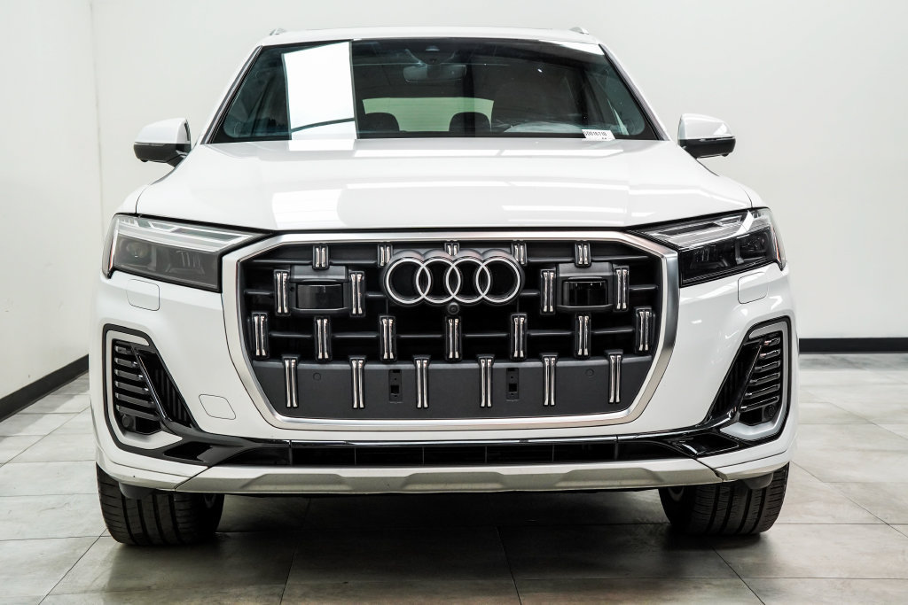 Used 2025 Audi Q7 3.0T Premium Plus AWD/4WD image 6