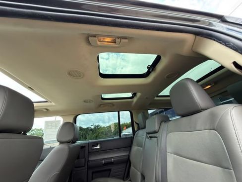 Used 2019 Ford Flex SEL w/ Equipment Group 202A FWD image 16