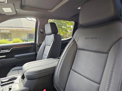 New 2026 GMC Sierra 1500 Denali w/ Denali Reserve Package image 24