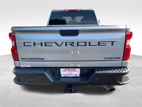 Used 2025 Chevrolet Silverado 2500 Custom w/ Custom Value Package AWD/4WD image 4