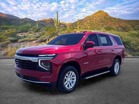 Used 2025 Chevrolet Tahoe LS RWD image 9