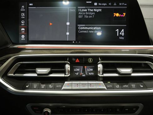 Used 2020 BMW X7 xDrive40i w/ Premium Package AWD/4WD image 22