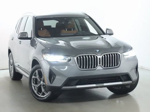 Used 2024 BMW X3 xDrive30i w/ Premium Package AWD/4WD image 2