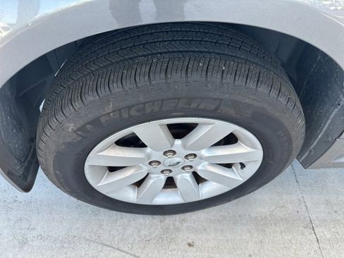 Used 2009 Ford Flex SE image 8