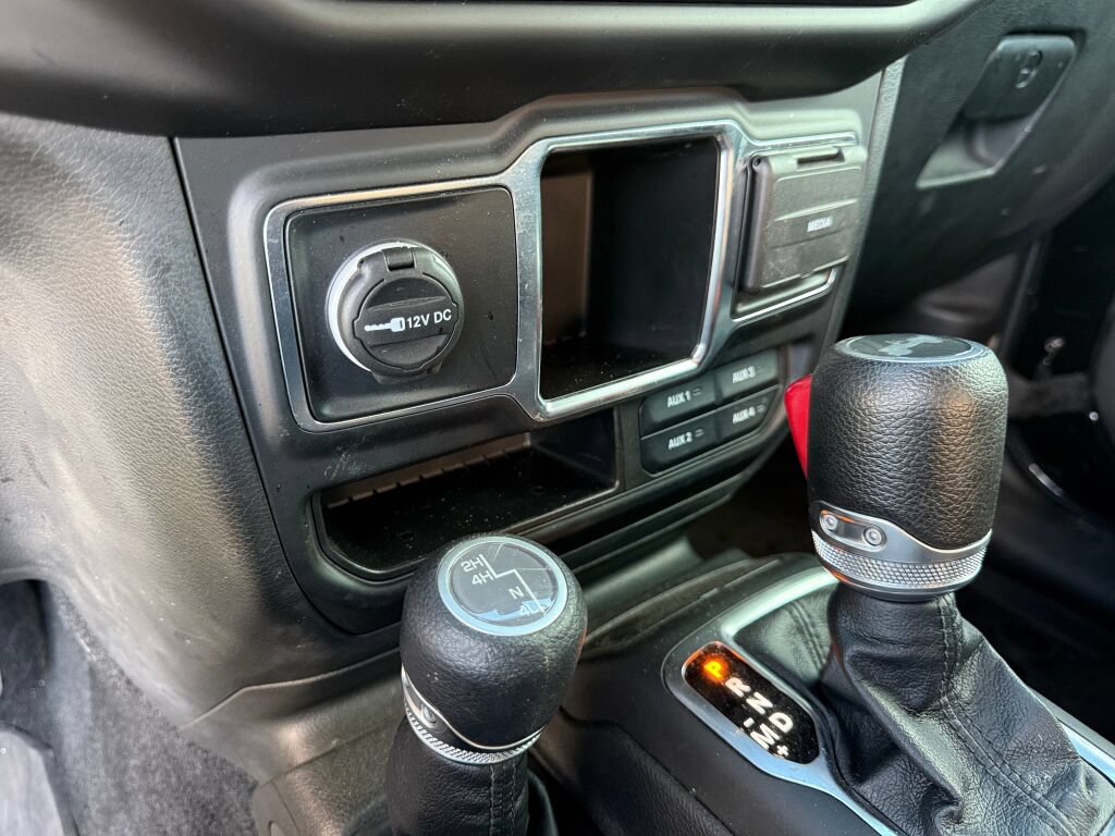 Used 2022 Jeep Wrangler Unlimited Sport AWD/4WD image 26