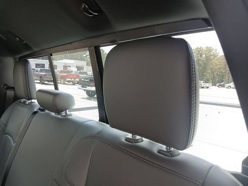 New 2026 RAM 2500 Tradesman AWD/4WD image 19