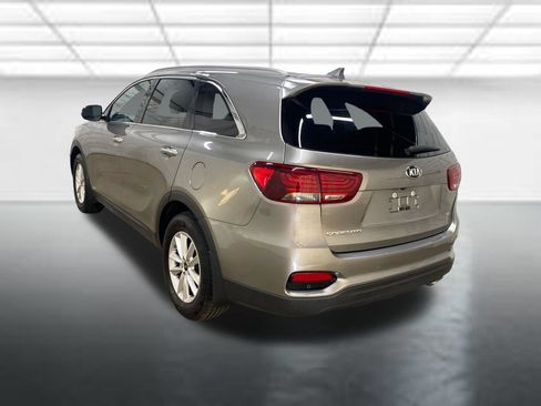Used 2019 Kia Sorento AWD w/ LX Convenience Package image 5