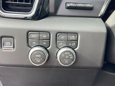 New 2026 GMC Sierra 1500 Denali AWD/4WD image 27