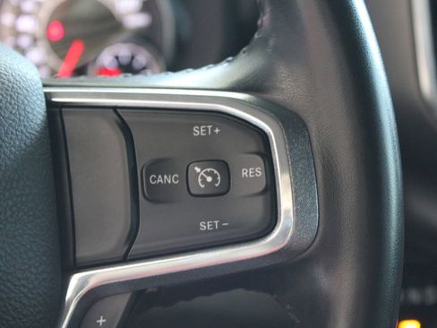 Used 2022 RAM 1500 Laramie AWD/4WD image 31