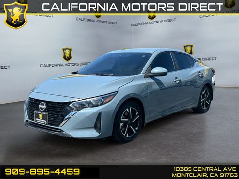 Used 2025 Nissan Sentra SV FWD image 1