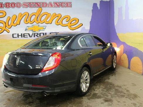 Used 2013 Lincoln MKS AWD image 8