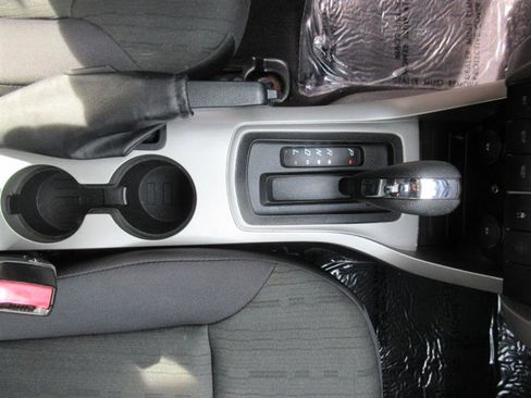 Used 2011 Ford Focus SE FWD image 14
