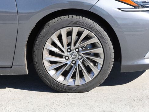 Used 2024 Lexus ES 350 Ultra Luxury image 11