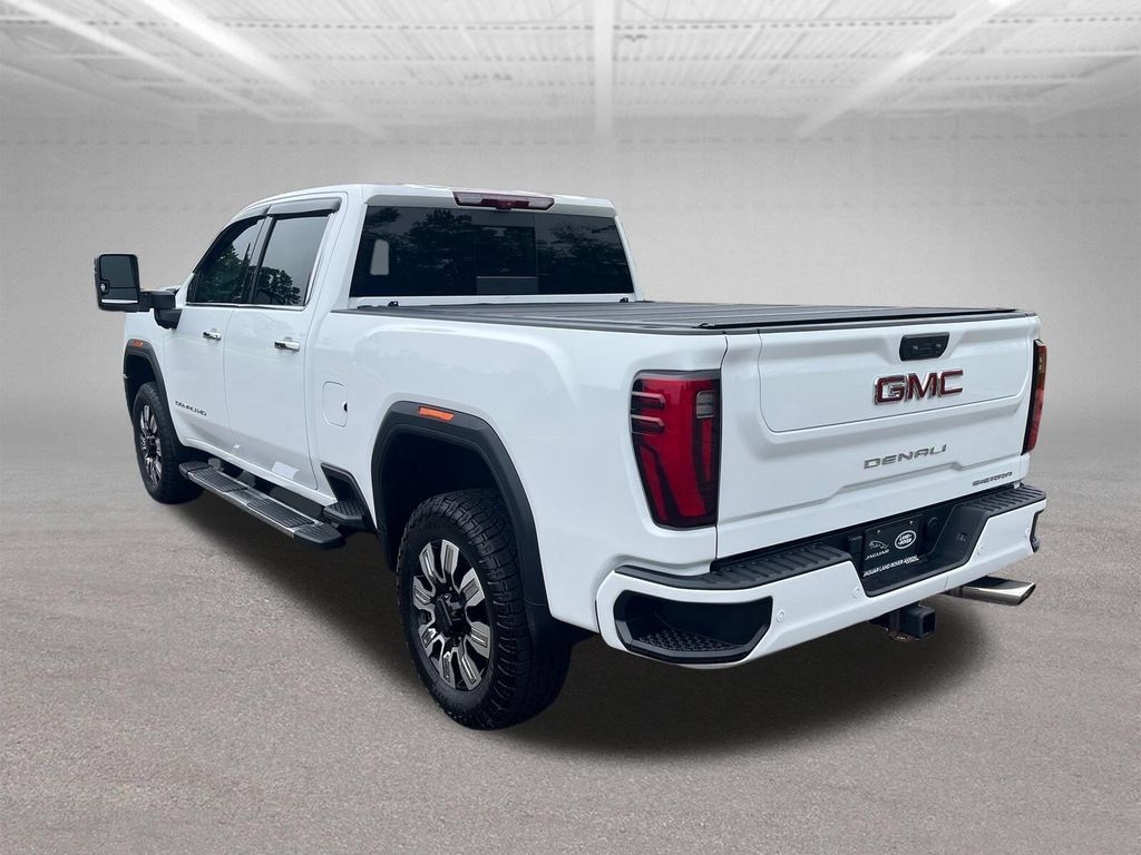 Used 2024 GMC Sierra 2500 Denali w/ Denali Reserve Package AWD/4WD image 3